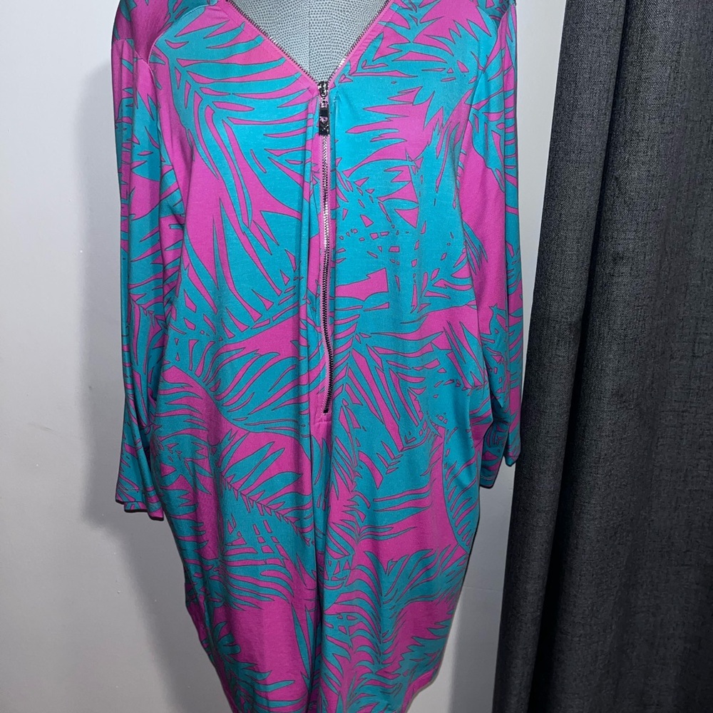 Belle by Kim Gravel. Size 3X Pink and turquoise.